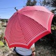 画像6: 昭和レトロな折りたたみ傘　赤白チェック　 (6)