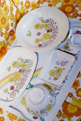 昭和レア物高級ブランドノリタケ洋皿10枚揃い未使用飾り品です。