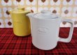 画像1: オールドメリタコーヒーサーバー陶器製　珈琲ポット　２色（イエロー・ホワイト）　KG24 (1)