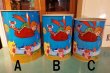 画像3: アンデルセン物語　ダストボックス　ごみ箱　マッチ売りの少女　空とぶカバン　サイズ３種（大・中・小）　SZ339 (3)