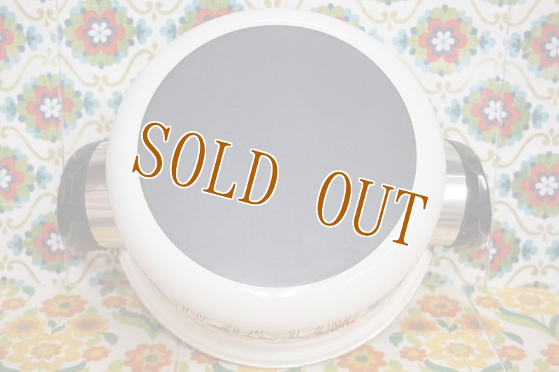 画像7: 象印　ホーロー両手鍋　可愛いレーヌシリーズ　デート（赤）　花柄　２０ｃｍ　HN120 (7)