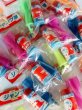 画像1: 昭和懐かしおもちゃ　駄菓子屋台紙玩具　ジャンプ弾　各色1個　OM263 (1)