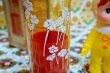 画像2: まるみ屋プラスチック　ニューアップスタンド　レトロポップ花柄箸立て　赤　H55　 (2)