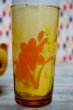 画像4: アンバーガラス　足付きグラス　飴色　オレンジ　花柄グラス　レトロ　G710 (4)