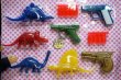画像2: ミニ怪獣しゃてき★射的　ピストル　恐竜　玩具セット　OM520 (2)