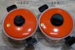 画像4: レトロポップ　オレンジ蓋の両手鍋　花柄　20cm　つまみ違い各種　HN157 (4)