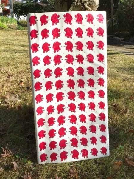 画像1: レトロ包装紙　赤薔薇　マリメッコ風　小から大　1枚　KF275 (1)