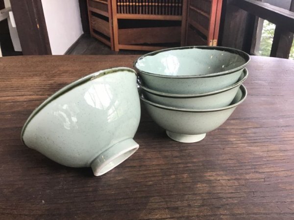 画像1: 売り切り　モダン　緑の汁碗　茶碗　１個　CW146 (1)