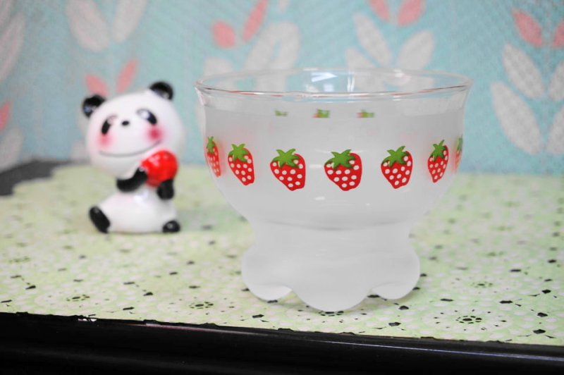 画像1: すりガラスのいちごアイスクリームカップ　デザートグラス　ストロベリー　1個　GU183 (1)