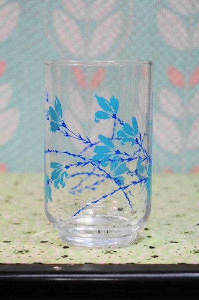 画像1: 青いコバルトブルーの花柄　爽やかなグラス　タンブラー　1個　GL92 (1)