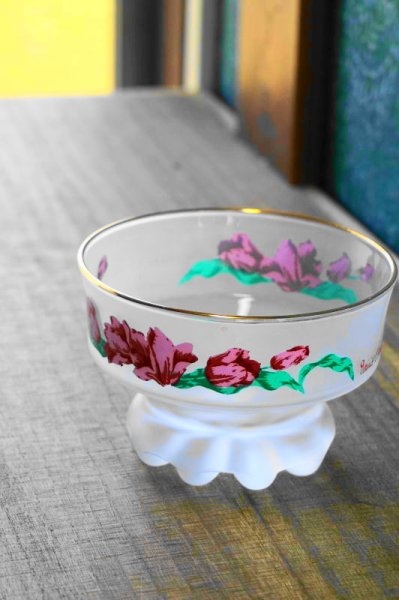 画像1: 昭和エレガンス　ピンク花柄　すりガラスのデザートカップ　アイスクリームグラス　1個　GU232 (1)