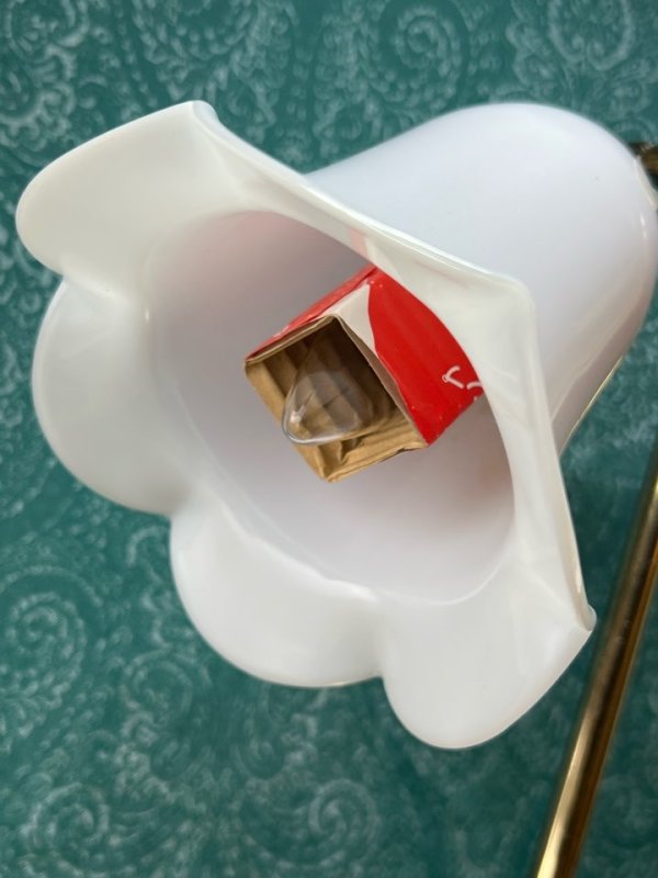 画像2: サウンドセンサー　プラスチックシェード　花のテーブルライト　　KG723 (2)