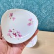 画像5: yamasan toki レトロな三角形の陶器小皿　ピンク花柄　2枚セット (5)