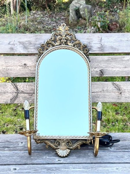 画像1: antique　壁掛けミラー　鏡　キャンドルスタンドのような電気ロウソク付き　 (1)