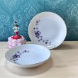 画像1: 日本趣味の会　紫色のすみれの花のプレート皿2枚セット　花柄　 (1)