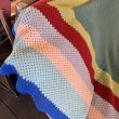 画像2: レトロポップ！当時物vintageなモチーフ編み大判カバー　マルチカラー (2)