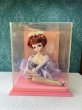 画像15: SUKIYO リボン印　ポーズ人形　座り姿　すみれ色のドレス　MC17 (15)