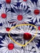 画像6: 昭和レトロ生地　マーガレットのような花柄の生地　コットン　398×91cm (6)