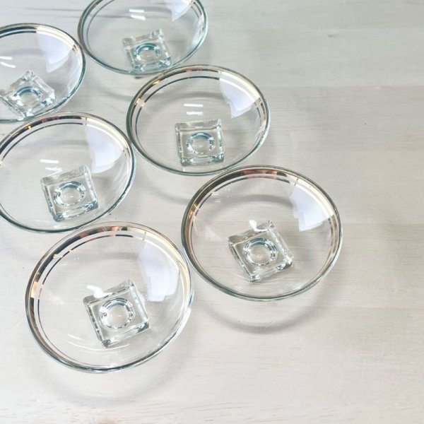 画像1: 硝子猪口　ガラス製おちょこ　レトロ　金縁　6個組　WF150 (1)