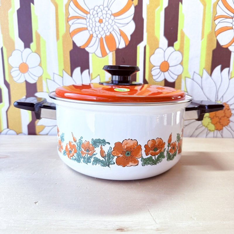 画像2: 三基ホーロー　サンクックホーロー鍋　ソースパン　両手鍋　ゴールドフラワー　花柄　オレンジ蓋 (2)
