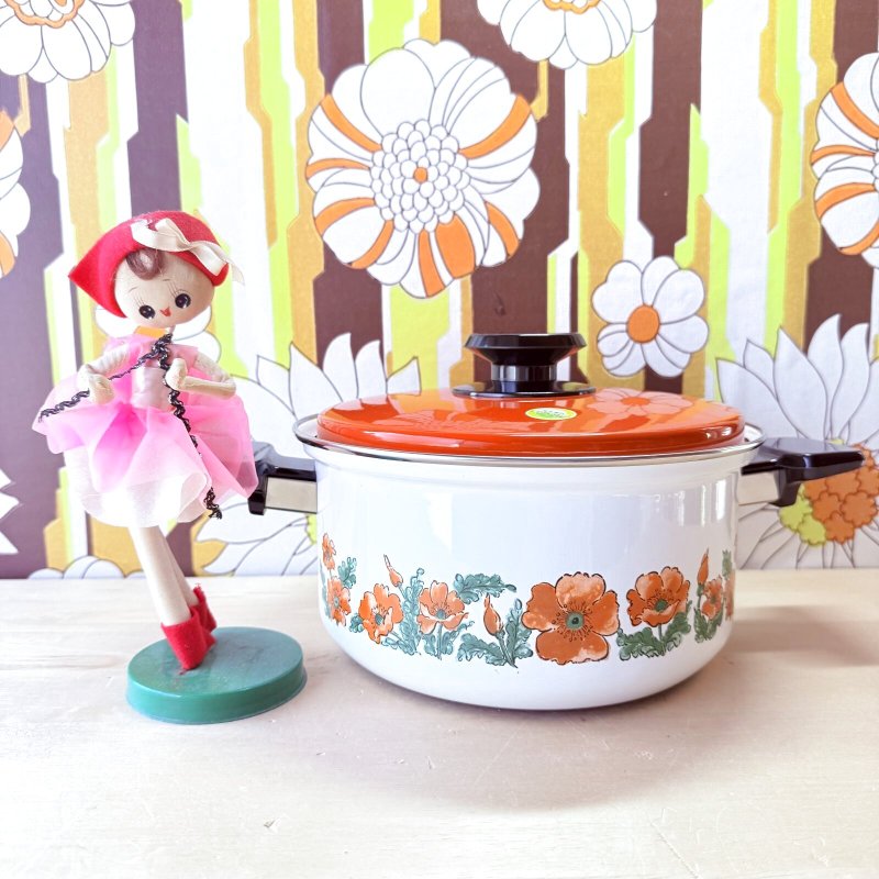 画像1: 三基ホーロー　サンクックホーロー鍋　ソースパン　両手鍋　ゴールドフラワー　花柄　オレンジ蓋 (1)