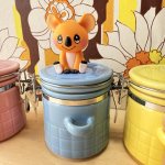 画像9: 昔懐かしファンシーカラーの陶器製の保存容器　砂糖やお塩に！　3個セット (9)
