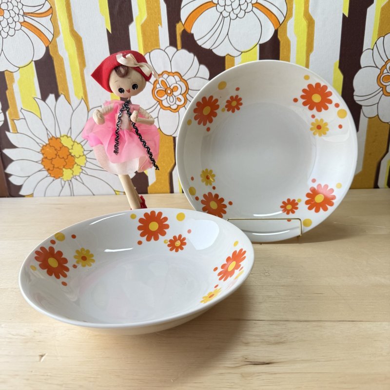画像1: レトポップ　Fancy china　デイジー　オレンジ　花柄　深皿　deadstock　1枚〜 (1)