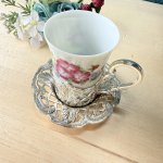 画像2: 銀メッキのホルダー付き　レトロなデミタスカップ＆ソーサー　花柄 (2)