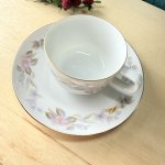 画像3: shibata china 淡く可憐な花柄のカップ＆ソーサー　金縁 (3)