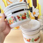 画像5: 陶器かと思ったらプラスチックのなんちゃってキャニスター2個セット　保存容器　フルーツ (5)