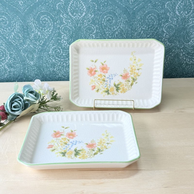 画像1: NT JAPAN フラワー角皿　花柄プレート　2枚セット (1)