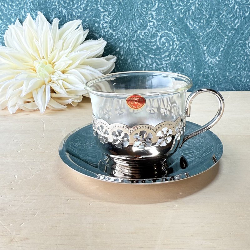 画像1: 純喫茶　ウインザーカップ　重厚なJapansilver　耐熱ガラスのカップ＆ソーサー (1)