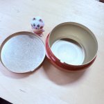 画像5: レトロなミカド印　NITTO　日東アルミ　アルミシュガーポット　ゴールド＆レッド (5)