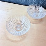 画像2: クリアガラス　小鉢　放射線カット　中央に花　1個〜 (2)