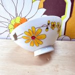 画像1: MIURA　CHINA　黄色いお花の茶碗　日本製 (1)