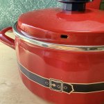画像10: ヤマヒロ　ホーロー両手鍋　Roberita Camerino　ロベルタ　真っ赤なお鍋　20cm　3ℓ (10)