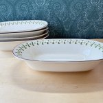 画像2: グリーンのレトロ模様が素敵なカレーシチュー皿　楕円形　深皿　1枚〜 (2)