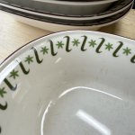 画像3: グリーンのレトロ模様が素敵なカレーシチュー皿　楕円形　深皿　1枚〜 (3)