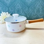 画像1: ガラス蓋　カラフル水玉のホーロー片手鍋　16cm　ウッドハンドル (1)