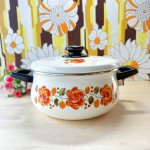 画像1: PAPPY　WARE　花柄のホーロー両手鍋　オレンジ系　20cm2.7ℓ (1)