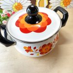 画像8: マルビシ　ホーローウェア　花柄両手鍋　レトロポップオレンジ　18cm2ℓ (8)