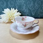 画像1: NIKKO　ニッコー　doublephoenix　ピオニール　ティーカップ＆ソーサー　ピンク系花柄　 (1)