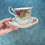 画像7: ロイヤルアルバート　オールドカントリーローズ　廃盤品　カップ＆ソーサー　vintage (7)