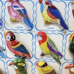 画像4: ブリキ製　カラフル鳥バッジ　１シート　　日本製　　バードブローチ (4)