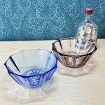 画像2: 中心に花　レトロガラス器　ブルーガラス　グレーガラス　10角　1個　各種 (2)