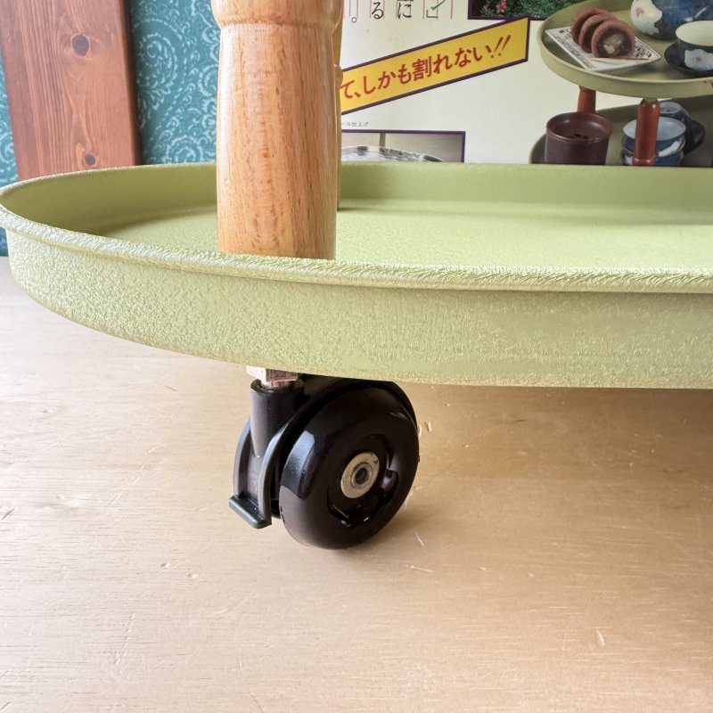 画像3: グリーンのポットワゴン　安全ワゴン　近代建築の和室にみごとに調和する美しいデザイン　 (3)