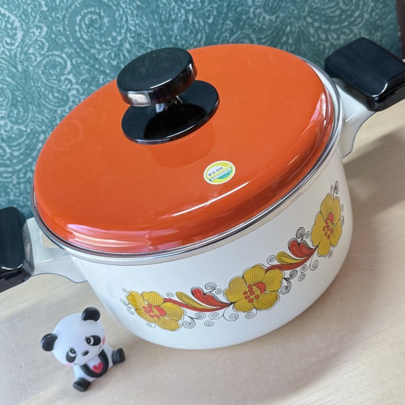画像4: オレンジ蓋　レトロポップ　花柄ホーロー両手鍋　20cm　 (4)