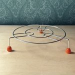 画像15: ベイビーわるきゅーれドラマタイアップ品　BIG SWALLOW　玉付鍋敷き　スチール製　各色 (15)