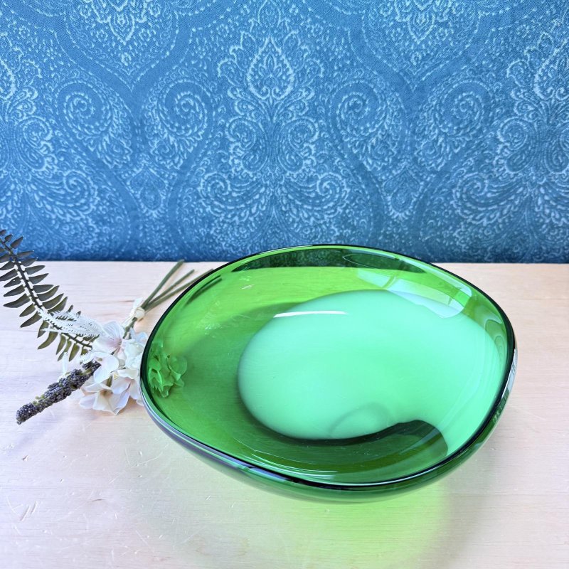 画像1: マルティグラス　ガラス製大きめのサラダボウル　グリーン　乳白色　vintage (1)