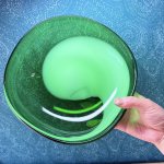 画像6: マルティグラス　ガラス製大きめのサラダボウル　グリーン　乳白色　vintage (6)